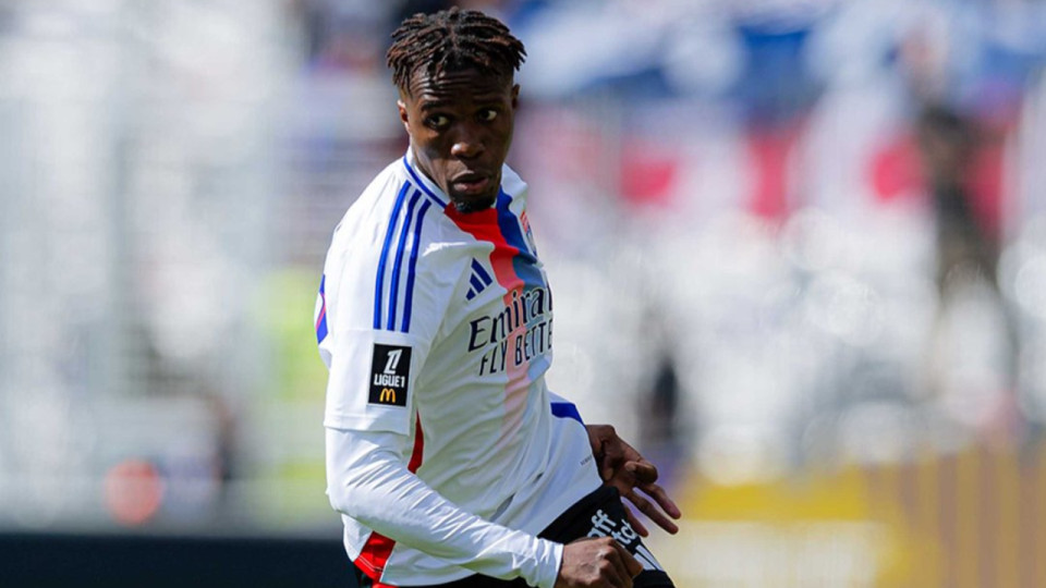 Pierre Sage conserve Wilfried Zaha dans son groupe pour Rangers-OL