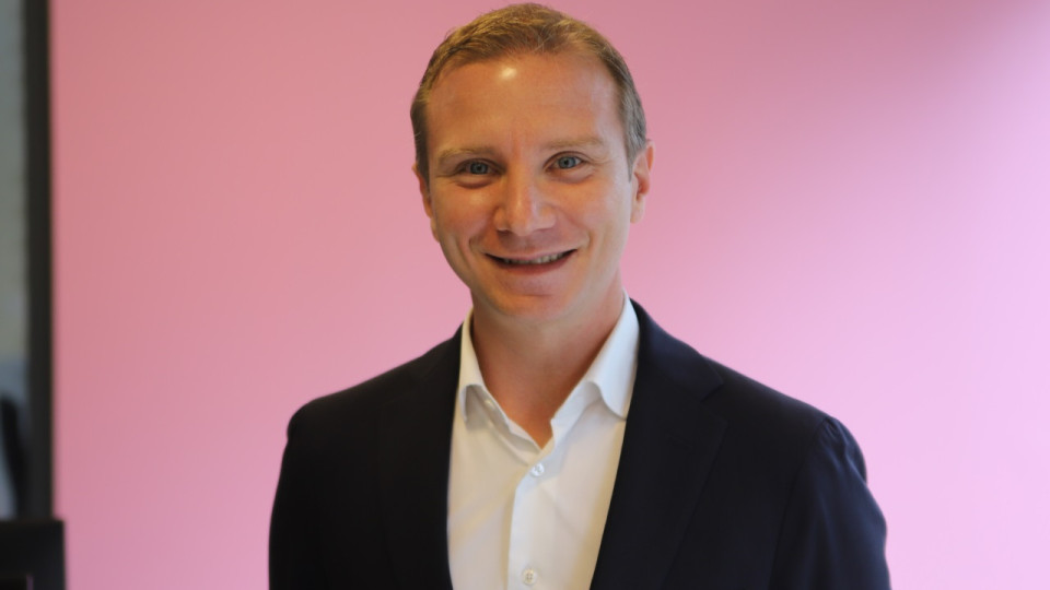 Alexandre Vincendet : "Dans l'intérêt des Français qu'on essaye de faire durer ce gouvernement"