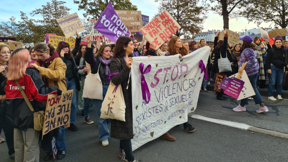 Viols de Mazan : un rassemblement en soutien à Gisèle Pelicot à Lyon
