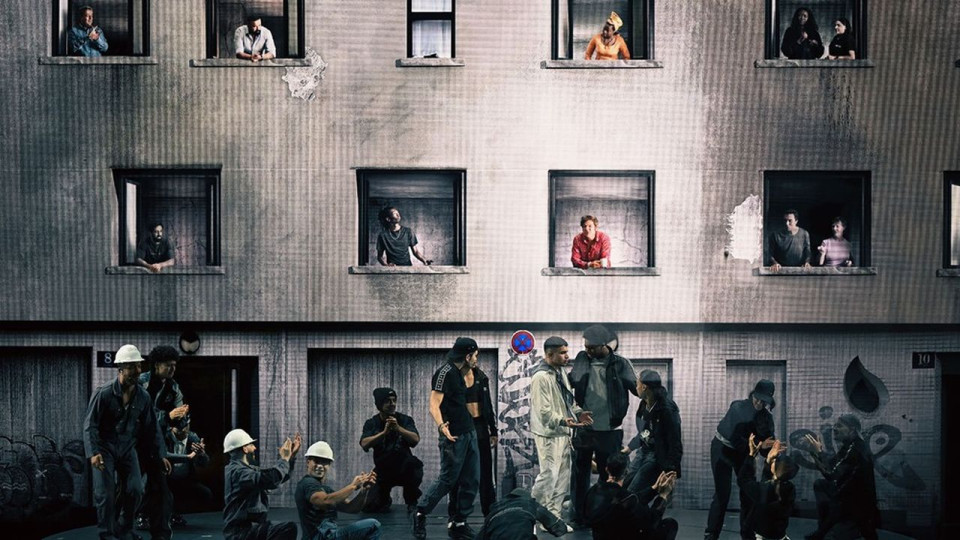 Mathieu Kassovitz réussit son pari avec "La Haine" à la LDLC Arena