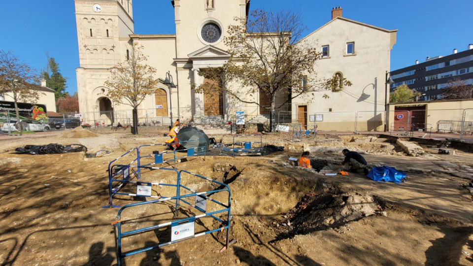 Près de Lyon : un cimetière médiéval et des restes humains découverts en plein centre-ville