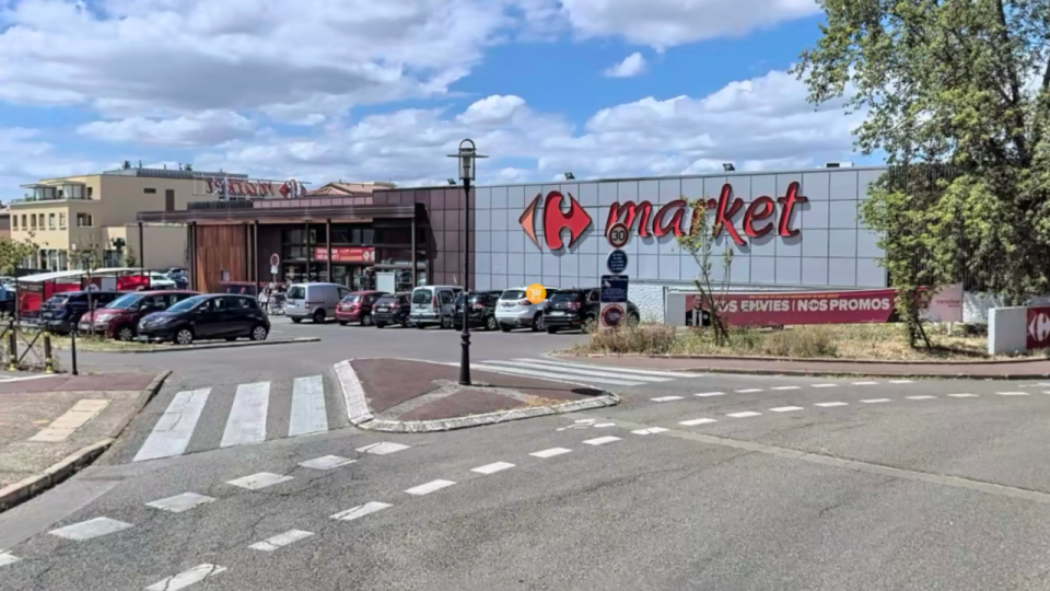 Près de Lyon : un Carrefour Market fermé pour risque d’effondrement