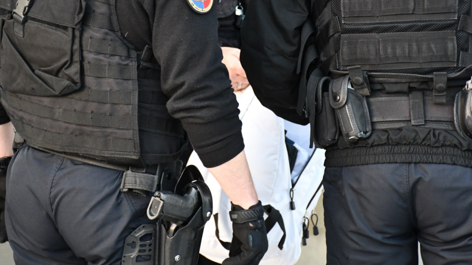 Près de Lyon : l'interception de voleurs tourne mal, les gendarmes ouvrent le feu