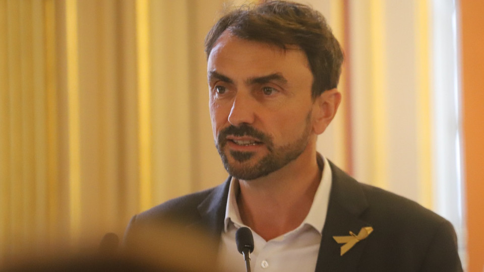 Internaute bloqué par Grégory Doucet sur les réseaux sociaux : le Conseil d'Etat doit aider la justice administrative à se prononcer