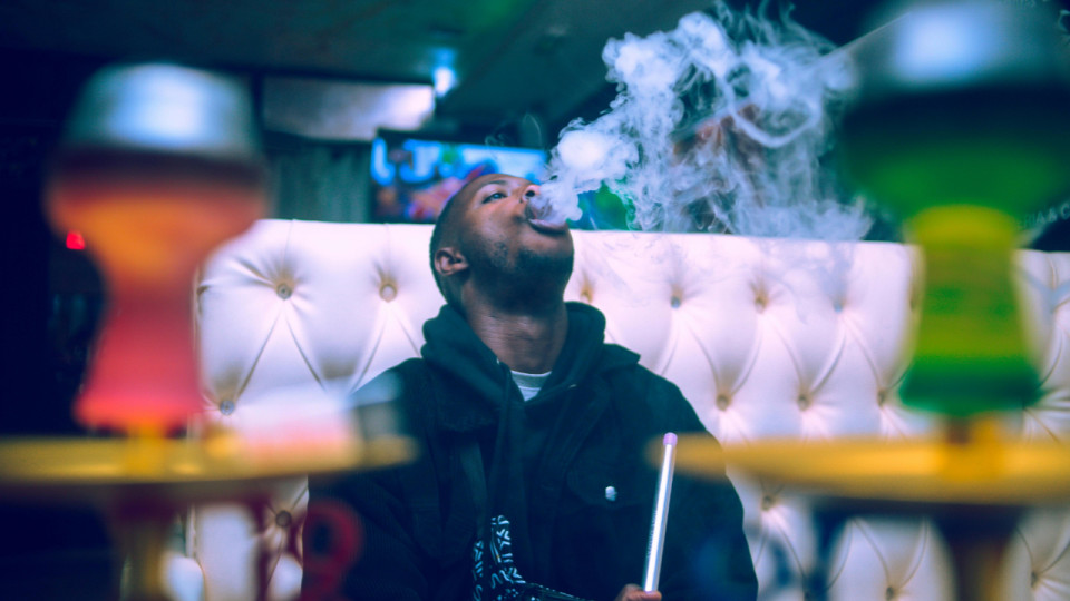 "Un danger pour le public reçu" : fermeture administrative du bar à chicha El Manara à Vénissieux