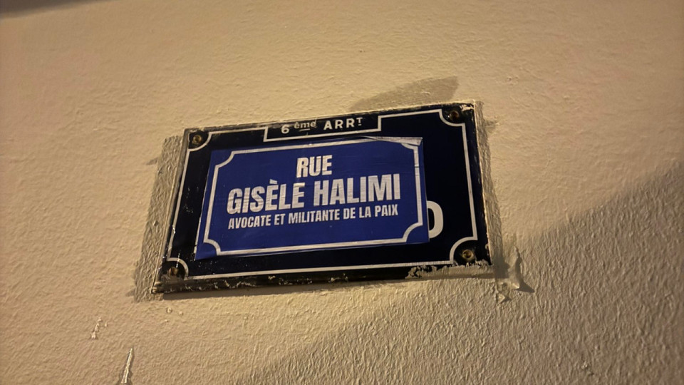 Lyon : des plaques "rue Gisèle Halimi" installées pour recouvrir celles de la rue Bugeaud
