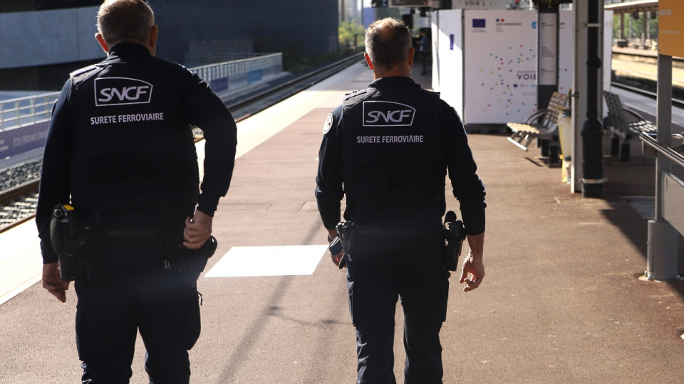 Lyon : le recours aux palpations de sécurité autorisé dans les gares pour les fêtes de fin d'année