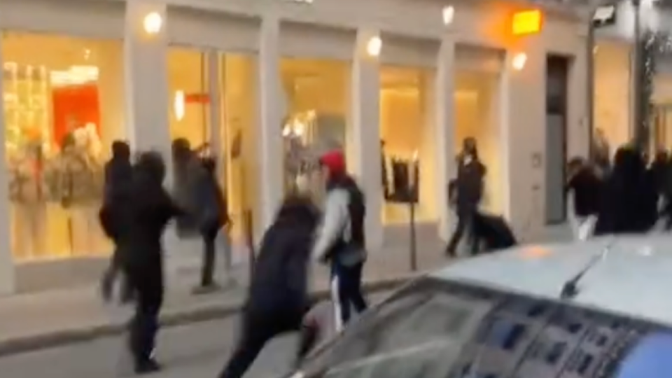 Tentatives de pillages, tirs de mortier et dégradations à Lyon : des bandes de jeunes sèment la terreur en centre-ville