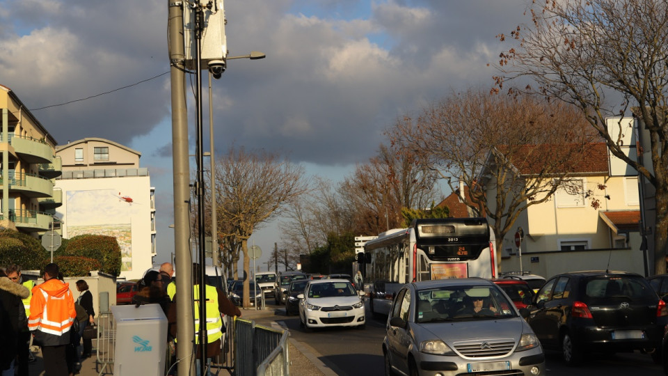 Près de Lyon : le radar antibruit de Bron va distribuer ses premières amendes
