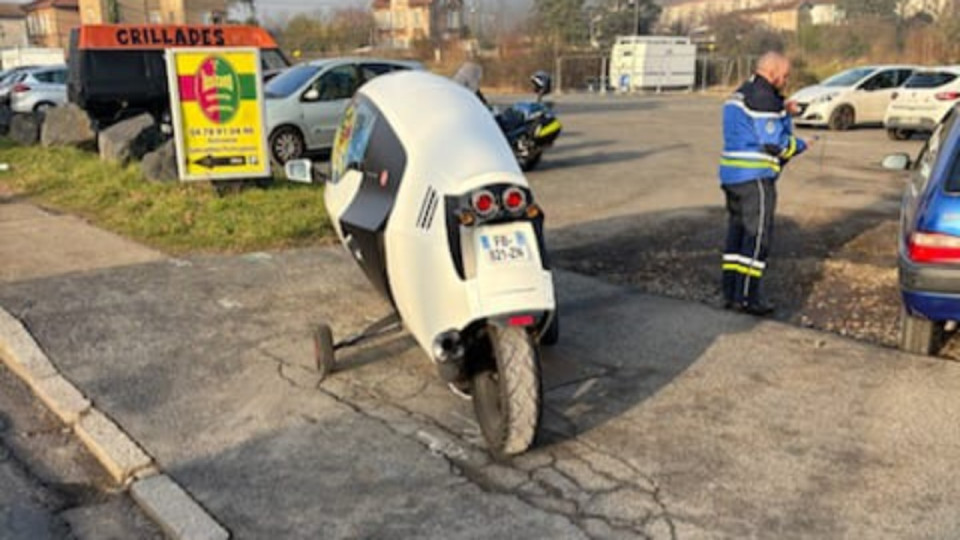 Un véhicule très rare contrôlé par les gendarmes près de Lyon