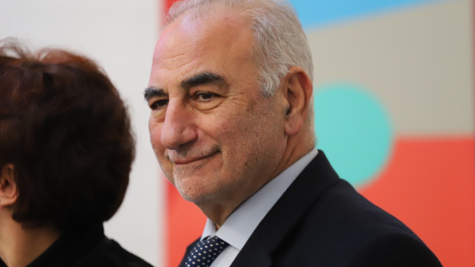 Municipales à Lyon : l'ancien maire Georges Képénékian candidat pour 2026