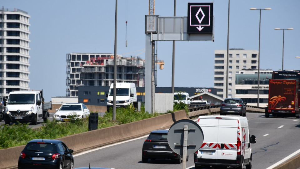 Voie de covoiturage sur l’A7 : la DIR Centre-Est lance une enquête auprès des usagers