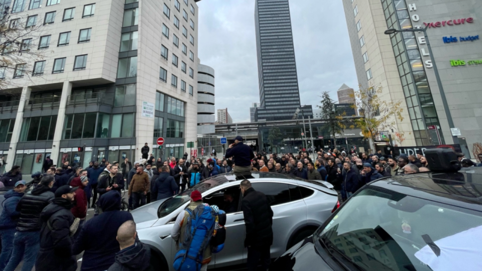 Concurrence, violences… Les chauffeurs VTC se rassemblent à Lyon ce mardi