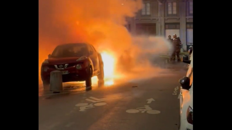 Lyon : un véhicule incendié en Presqu'île, Pierre Oliver fait l'apologie de la vidéosurveillance