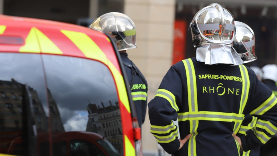 Lyon : un feu de poubelle entraîne l’évacuation d’un immeuble