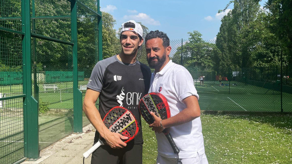 Cyril Hanouna débarque à Lyon pour un tournoi de padel