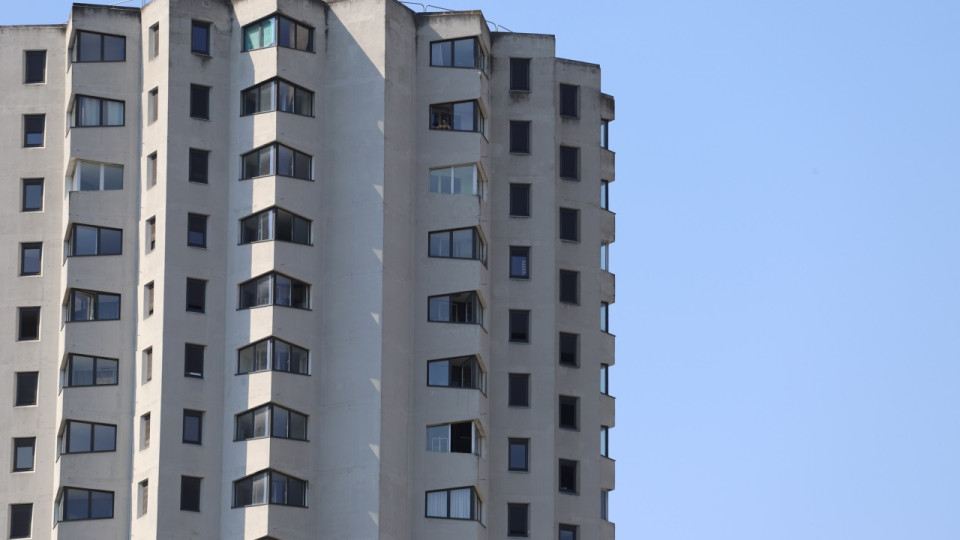 Lyon : un homme tué par balle à la Duchère, Grégory Doucet "en appelle au calme"