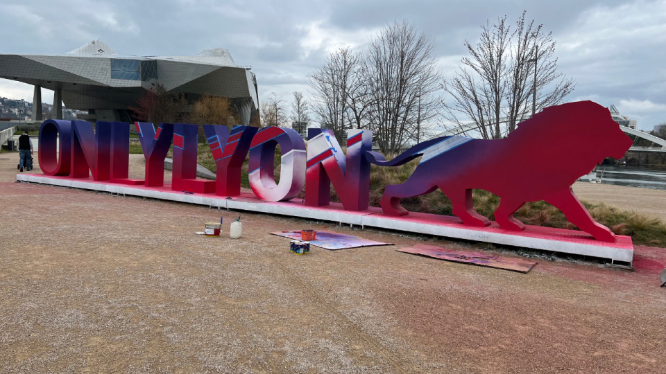 ONLYLYON : les nouvelles couleurs de la sculpture prennent forme devant le musée des Confluences