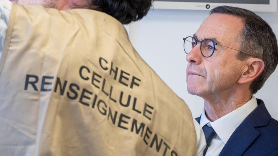 Le ministre de l'Intérieur Bruno Retailleau en déplacement près de Lyon ce vendredi