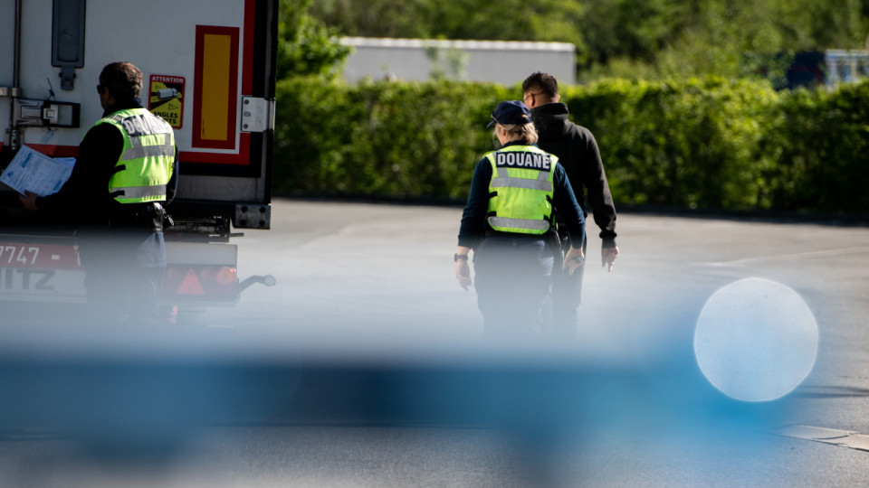 Près de Lyon : 826 kilos de cocaïne saisis dans un camion, le chauffeur en garde à vue