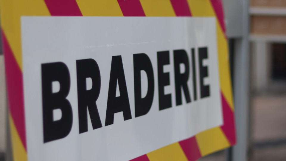 Magasin d'ameublement : ces faux cadeaux qui peuvent coûter cher aux consommateurs rhodaniens