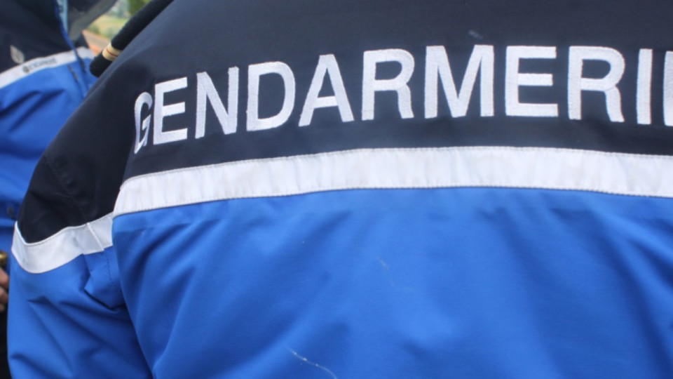 Les gendarmes arrêtent un camion près de Lyon : une avalanche d’infractions découvertes