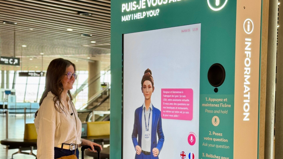L'aéroport de Lyon-Saint Exupéry teste un agent virtuel basé sur l’IA pour guider ses passagers
