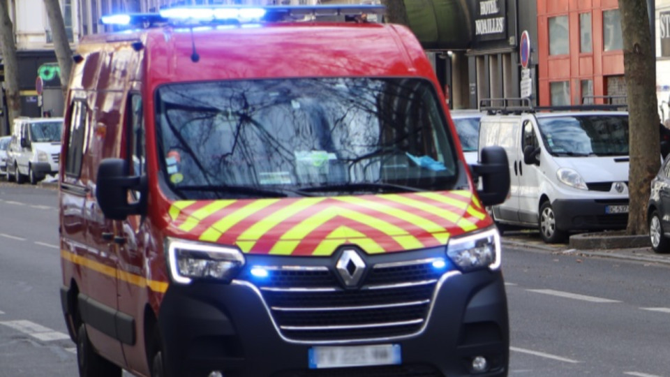 Grave accident à Lyon : un homme à trottinette percuté par un poids lourd