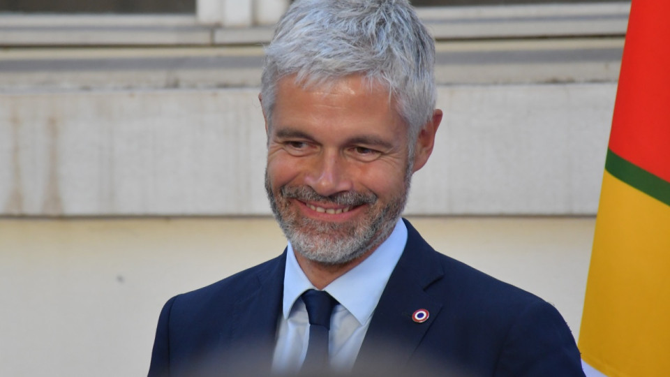 Un nouveau bagne ? Laurent Wauquiez veut "enfermer" les étrangers dangereux à Saint-Pierre-et-Miquelon