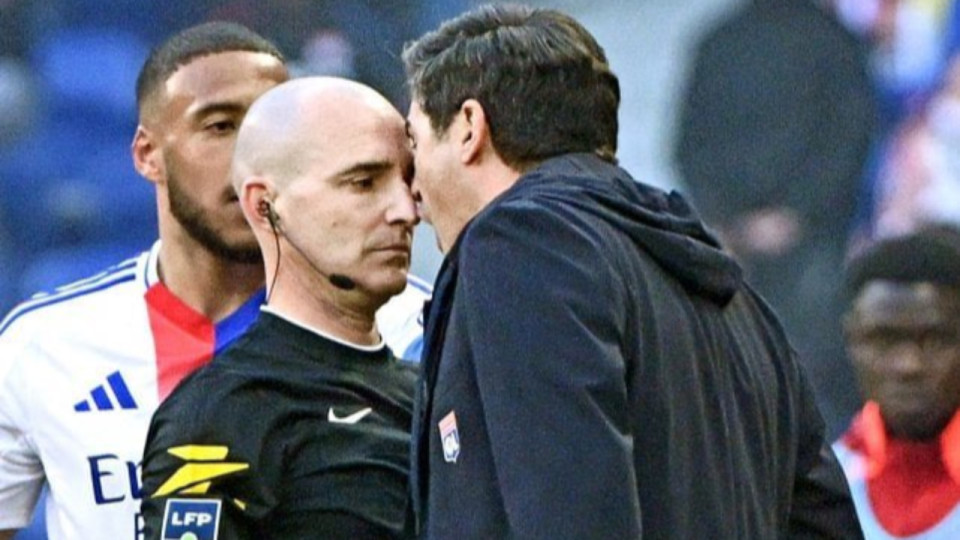 Pour Paulo Fonseca (OL), son p&eacute;tage de plombs avec l'arbitre Beno&icirc;t Millot a "fortifi&eacute; le groupe"