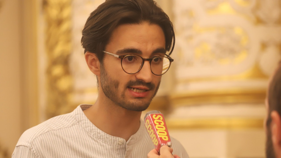 Le parti d'Aymeric Caron, la REV, perd son leader à Lyon : Victor Prandt claque la porte car "trop de lignes rouges ont été franchies"