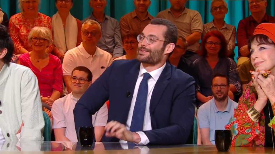 Louis Sarkozy humilié par Paul de Saint-Sernin sur France 2 : Laurent Wauquiez lui apporte son soutien face à la "cruauté" de l'humoriste