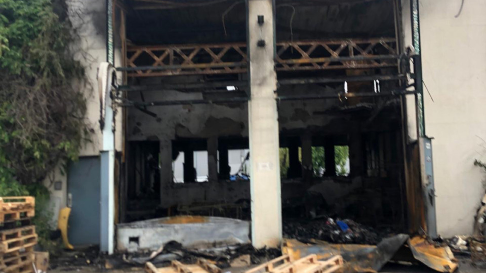 Incendie à Vénissieux : la piste criminelle envisagée, un lieu de stockage de colis possiblement visé