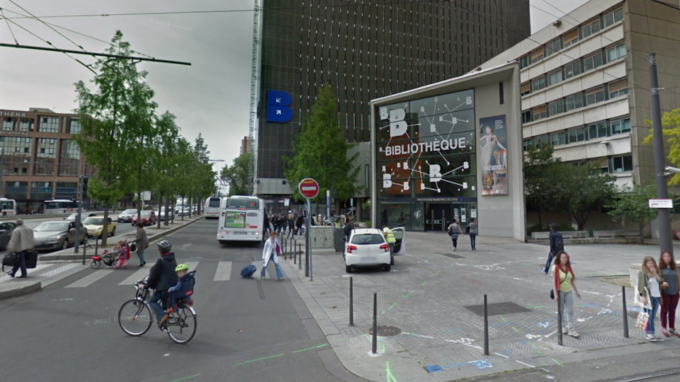 Lyon : la dispute tourne mal, un homme entre la vie et la mort après un coup de couteau près de la gare Part-Dieu