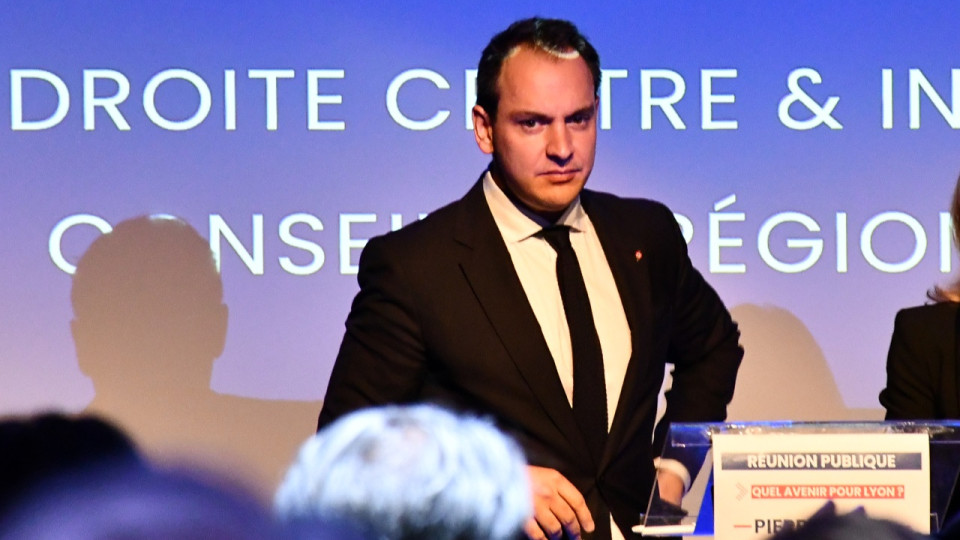 "Cela suffit" : Pierre Oliver accuse les soutiens de Jean-Michel Aulas de le harceler, le maire du 2e arrondissement de Lyon porte plainte