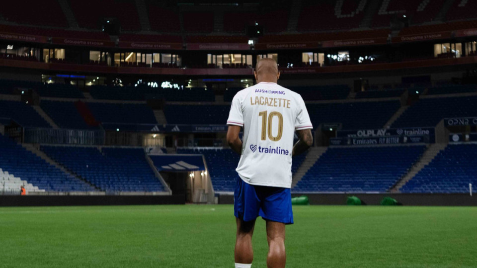 Alexandre Lacazette (OL) victime d&rsquo;un cambriolage lors de son dernier match &agrave; Lyon