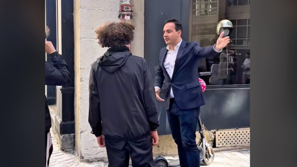 "On est obligé de tout plier à cause du bordel que vous faites" : les pétards qu'ils jettent provoquent un mouvement de foule à Lyon, Pierre Oliver interpelle les jeunes