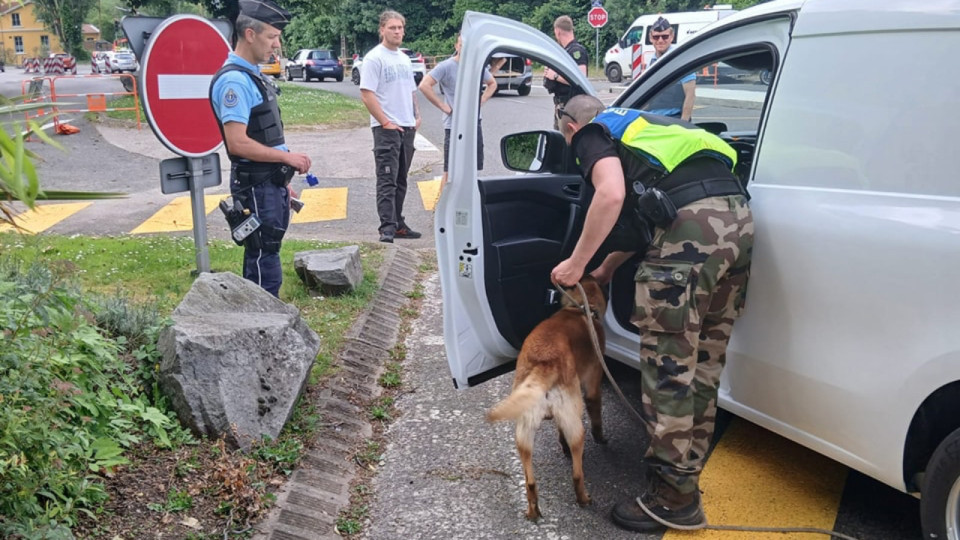 Près de Lyon : les gendarmes contrôlent un conducteur positif au cannabis… la suite les surprend