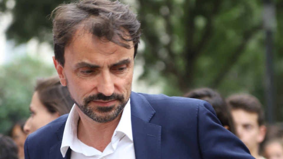 "Vote contre la santé" de "groupes populistes" à l'Assemblée : le maire de Lyon Grégory Doucet remonté après la mort annoncée des ZFE
