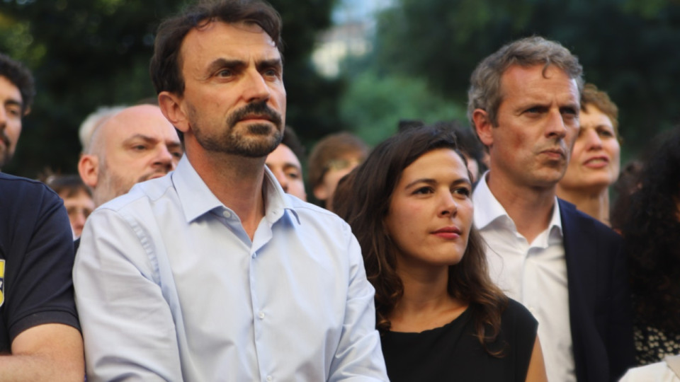 "Nous mettre sur le même plan est ridicule ET dangereux !" : Anaïs Belouassa-Cherifi (LFI) furieuse d'être mise dans le même sac que le RN par Grégory Doucet et Bruno Bernard