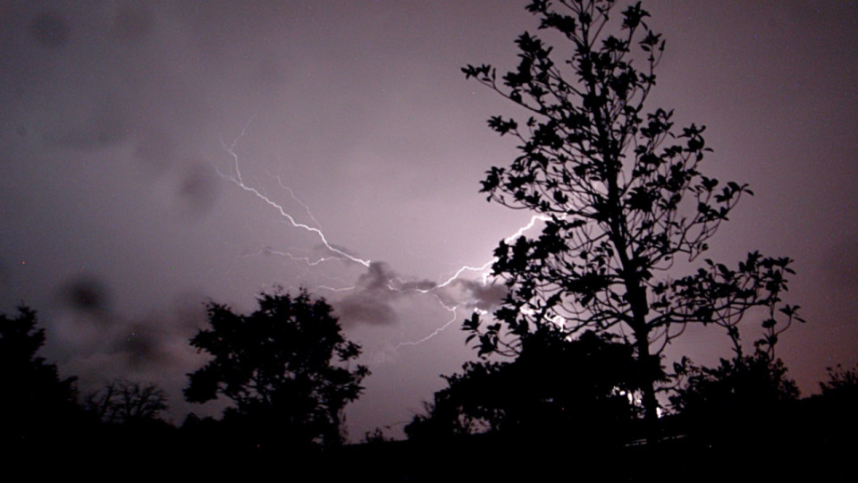 Orages violents : Météo-France place le Rhône en vigilance orange ce samedi