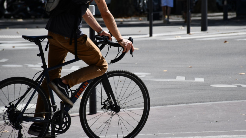Un  piège installé  sur une piste cyclable : un cycliste gravement blessé près de Lyon