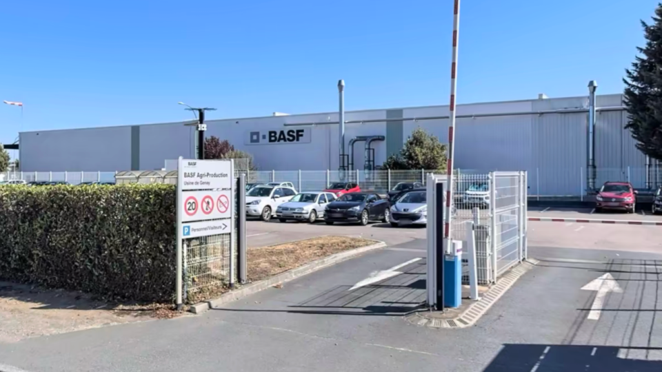 Intrusion de militants anti-OGM sur un site BASF près de Lyon : un homme en garde à vue