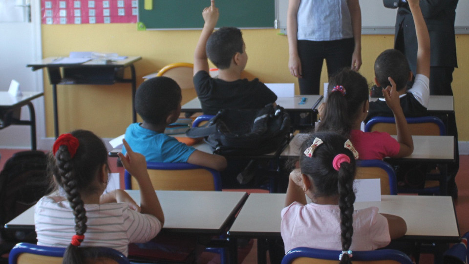 Canicule : l’académie de Lyon permet aux élèves de rester chez eux