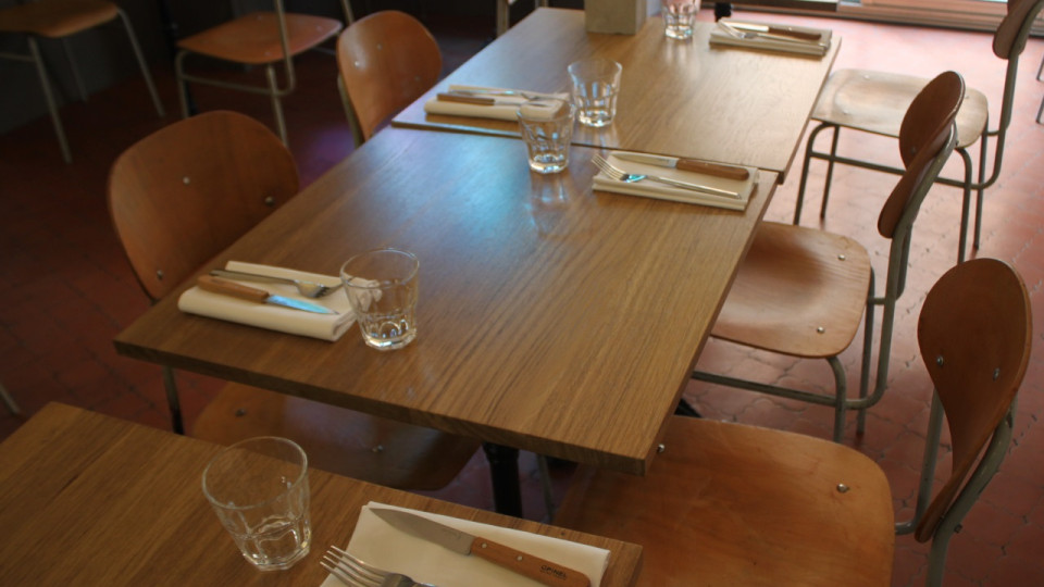 Près de Lyon : il s'étouffe avec un bout de viande au restaurant et meurt