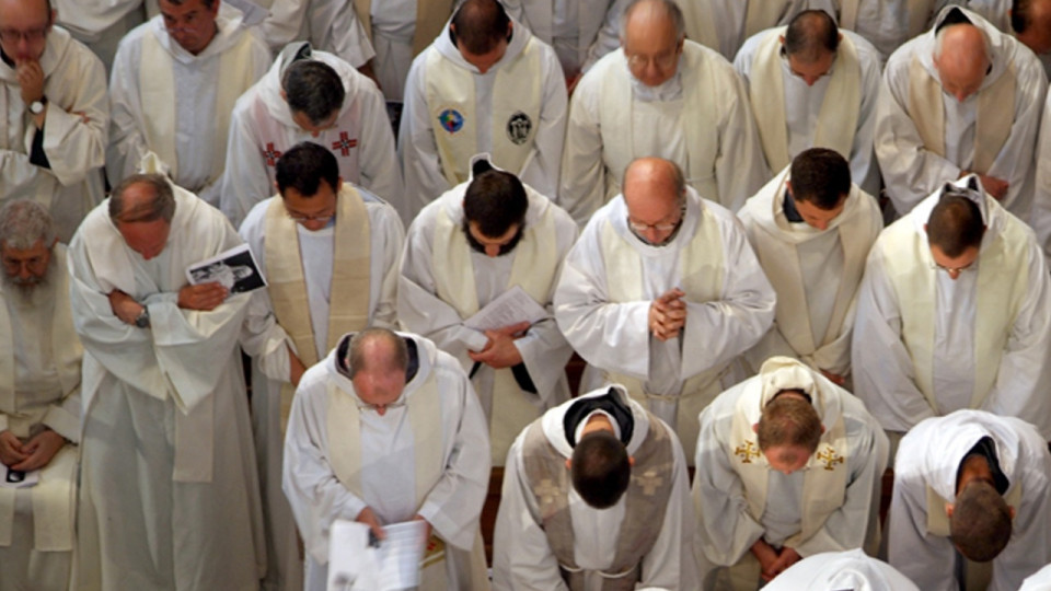 Lyon : il filmait des hommes aux toilettes, un prêtre condamné