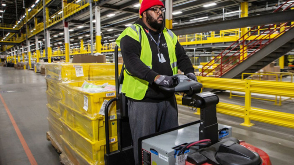 Près de Lyon : la future plateforme logistique d’Amazon bientôt livrée, jusqu'à 4000 emplois créés