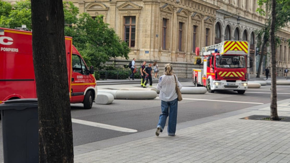 Pompiers bloqués par les boudins blancs à Lyon ? Une fake news de l'opposition (pour le moment ?)