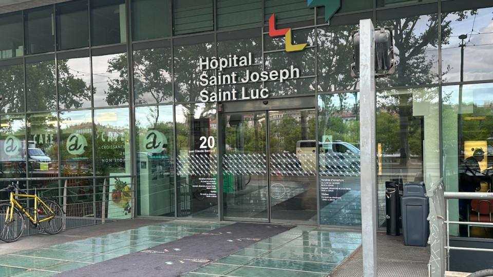 Lyon : les urgences de l'hôpital Saint-Joseph Saint-Luc réservées dès vendredi aux patients ayant appelé le centre 15