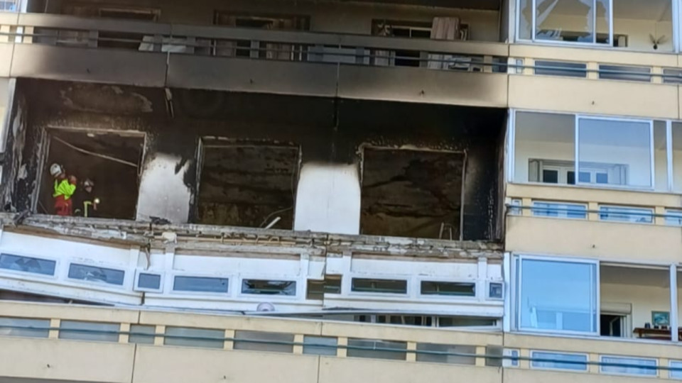 Explosion et incendie mortels à Vénissieux : la moitié des habitants de l'immeuble doivent être relogés